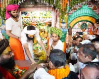  अरविंद केजरीवाल ने राम जन्मभूमि और हनुमानगढ़ी में किए दर्शन