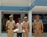 खलीलाबाद पुलिस द्वारा 1.3 किलोग्राम अवैध गाँजा के साथ अभियुक्त को किया गया गिरफ्तार