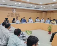 डीएम की अध्यक्षता में आईजीआरएस एवं कर-करेत्तर की  समीक्षा बैठक हुयी आयोजित।