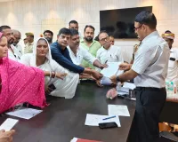 मकान गणना नक्शे में हुई त्रुटि की सुधार की मांग को ले डीएम को दिया पत्र