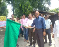डीएम ने पल्स पोलियो अभियान रैली को हरी झंडी दिखाकर किया रवाना