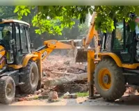 सीतापुर: अलसुबह ज़मींदोज़ किया गया सपा कार्यालय