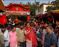 प्रधानमंत्री नरेंद्र मोदी के 12 वर्ष पूर्ण होने पर सांसद रवि किशन ने की पूजा-अर्चना