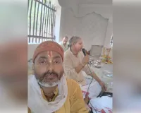अग्निमंथन से निकली ज्वाला,हवन कुंड में 251 जड़ी बूटियों से निर्मित हवन सामग्री से दी गई आहुति
