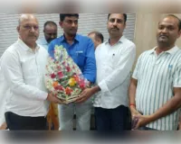 प्रभारी शिक्षा निदेशक बनने पर प्रताप सिंह बघेल का प्रदेश अध्यक्ष ने किया सम्मान