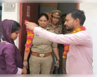 महिला थाना प्रभारी की सूझबूझ से दूर हुआ मनमुटाव, थाने में ही रची अमित-मिथिलेश की शादी