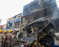 कब तक बहायेंगे आंसू, ऐसे होती रहेगी लाशों की गिनती 