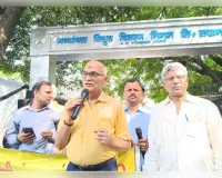 अग्निकांड मामले में अधिशासी अभियंता के निलंबन पर सवाल, निष्पक्ष जांच की मांग
