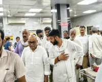 कोचिंग अग्निकांड में घायलों का हाल जानने ट्रामा सेंटर पहुंचे अजय राय  