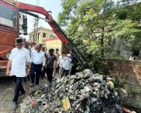डालीगंज पहुंचे विधायक ने अतिक्रमण पर दिखाई सख्ती 