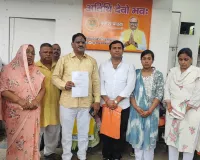 बागपत से आए पीड़ित परिजनों ने की डिप्टी सीएम पाठक से मुलाकात 