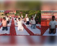 योग सप्ताह के तृतीय दिवस अमृत सरोवर अंम्हेड़ा में हुआ योगाभ्यास