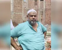 समाजवादी पार्टी के पूर्व प्रत्याशी बाबू कुरैशी पर लगा प्लॉट मालिकों का रास्ता रोकने का आरोप
