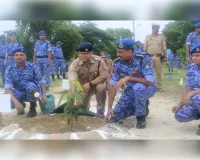 आरएएफ परिसर में पौधरोपण, एक पेड़ माँ के नाम' अभियान से जुड़ने का किया संकल्प