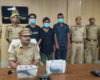 पुलिस पर फायरिंग कर भाग रहे तीन अभियुक्त गिरफ्तार