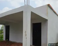    अतिरिक्त कक्ष का भवन अधूरा, दरवाजे पर लटका ताला, लाखों की लागत वाली परियोजना उपेक्षित