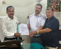  सीडब्लूसी ने नेपाल दूतावास के अधिकृत प्रतिनिधि को सौपा बालक को अपने साथ ले जाने का अधिकार पत्र 