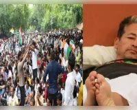 नीट विवाद पर सरकार ने बदली रणनीति, बढ़ते आंदोलन के दबाव में तेज हुई राजनीतिक हलचल