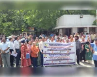 डीएसईयू से सरकारी पॉलिटेक्निक अलग करने की मांग, तकनीकी शिक्षा कर्मियों का पैदल मार्च