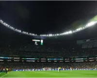 खराब मौसम के बीच फीफा का बड़ा फैसला,  तय समय पर ही होगा मेक्सिको-इंग्लैंड मुकाबला