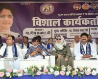  मऊ : मोहम्मदाबाद गोहना सीट पर बसपा के प्रभारी प्रत्याशी जे.के. आजाद के ऐलान के बाद कार्यकर्ताओं में विरोध, पुलिस ने स्थिति संभाली