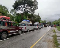 नेपाल में बारिश से जनजीवन प्रभावित, काठमांडू का संपर्क सड़क मार्ग से कटा