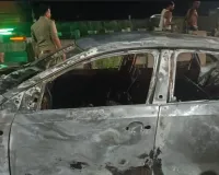 कानपुर देहात : डिवाइडर से टकराकर कार में लगी आग, दो लोगों की जिंदा जलकर मौत