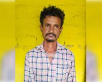 पत्नी को प्रेमी के साथ देख पति ने कुल्हाड़ी से किया जानलेवा हमला, उपचार के दौरान मौत