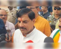 झांसी पहुंचे मध्यप्रदेश के मुख्यमंत्री, बोले- मोदी और योगी के नेतृत्व में विकास की रफ्तार तेज