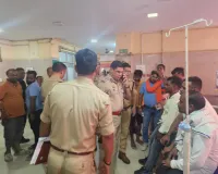 वाराणसी: मंदिर परिसर के बाहर फायरिंग घटना, कार्बाइन गिरने से मची अफरा-तफरी