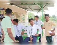 धमतरी: स्कूल में छात्र ने 10-12 बच्चों को काटा, हाइड्रोफोबिया की आशंका पर अस्पताल में भर्ती