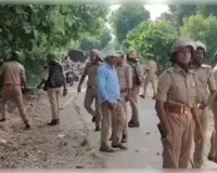 देवरिया में अंबेडकर प्रतिमा हटाने पर मचा बवाल, पुलिस पर पथराव; 7 कर्मचारी घायल