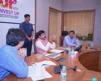 कैबिनेट मंत्री ने अधिकारियों के साथ की बैठक, 1 ट्रिलियन डॉलर इकोनॉमी के लक्ष्य पर मंथन
