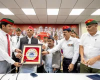 सपा मुख्यालय में कार्यक्रम, समाजवादी सैनिक प्रकोष्ठ के प्रतिनिधि रहे मौजूद