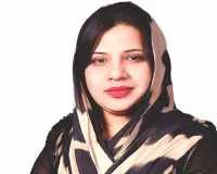 नपा बदायूं: चेयरपर्सन का औचक निरीक्षण, गेट पर लगे ताले, कर्मचारियों में हड़कंप 
