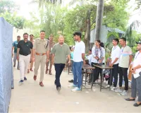 डीएम एवं एसपी ने टी0ई0टी केंद्रों का निरीक्षण किया, सुरक्षा व्यवस्था परखी, निष्पक्ष परीक्षा के निर्देश दिए