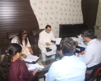 राज्यमंत्री की अध्यक्षता में बस्ती मंडल की विभागीय योजनाओं की समीक्षा बैठक हुई आयोजित।