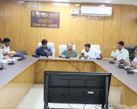 डीएम ने जनपद में मुख्यमंत्री के प्रस्तावित भ्रमण कार्यक्रम के दृष्टिगत अधिकारियों के साथ की बैठक