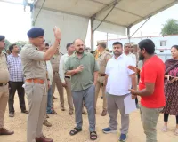 डीएम एवं एसपी ने मुख्यमंत्री के प्रस्तावित आगमन को लेकर हेलीपैड व कार्यक्रम स्थल का किया निरीक्षण