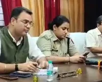 शिकायतों के निस्तारण में शिकायतकर्ता की संतुष्टि आवश्यक: डीएम 