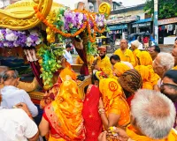 लडैती देवी पेट्रोल पंप पर गायत्री परिवार ने किया ज्योति कलश रथ का भव्य स्वागत
