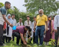 शिखर इंस्टीट्यूट ऑफ फार्मेसी में वृक्षारोपण महाअभियान 