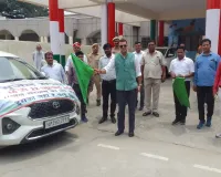 डीएम ने भूजल सप्ताह के प्रचार वाहन को हरी झण्डी दिखाकर किया रवाना 