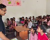 डीएम द्वारा कस्तूरबा गांधी आवासीय बालिका विद्यालय कोचरी, हैंसर बाजार का किया गया औचक निरीक्षण