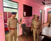 क्षेत्राधिकारी खलीलाबाद द्वारा महिला थाना का किया गया औचक निरीक्षण