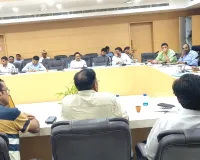 डीएम की अध्यक्षता में स्वरोजगारपरक योजनाओं की समीक्षा बैठक हुई आयोजित