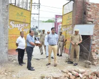 बड़े बैनामों पर डीएम की पैनी नजर, सिविल लाइंस पहुंचकर खुद की पड़ताल