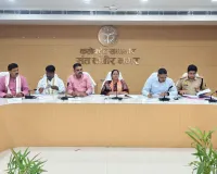 प्रभारी मंत्री की अध्यक्षता में विकास कार्यों/कानून व्यवस्था की समीक्षा बैठक हुई आयोजित।
