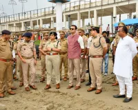 कांवड़ यात्रा के दृष्टिगत एडीजी व डीआईजी ने किया कछला घाट का निरीक्षण 