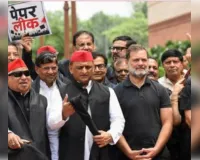 12 साल की सियासत पर भारी पड़े छह घंटे, एक सुर में दिखा कांग्रेस-सपा